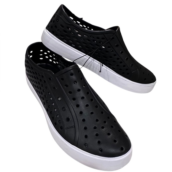 London Fog Men’s Bately Slip On Water Sneakers Shoes NWT Size 10 - Picture 2 of 6